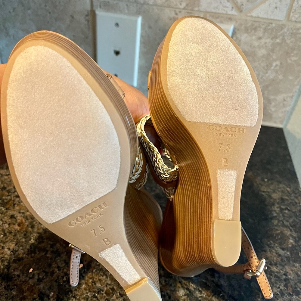 New Coach ginger/ gold wedges .Signature logo . - Picture 8 of 12